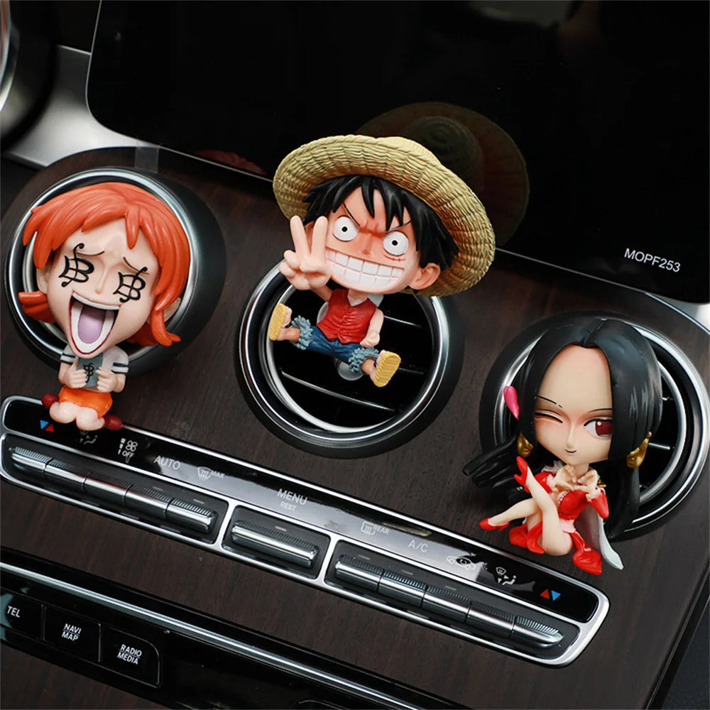 Accessoire Auto One Piece - Figurine Boa Hancock pour Grille d'Aération