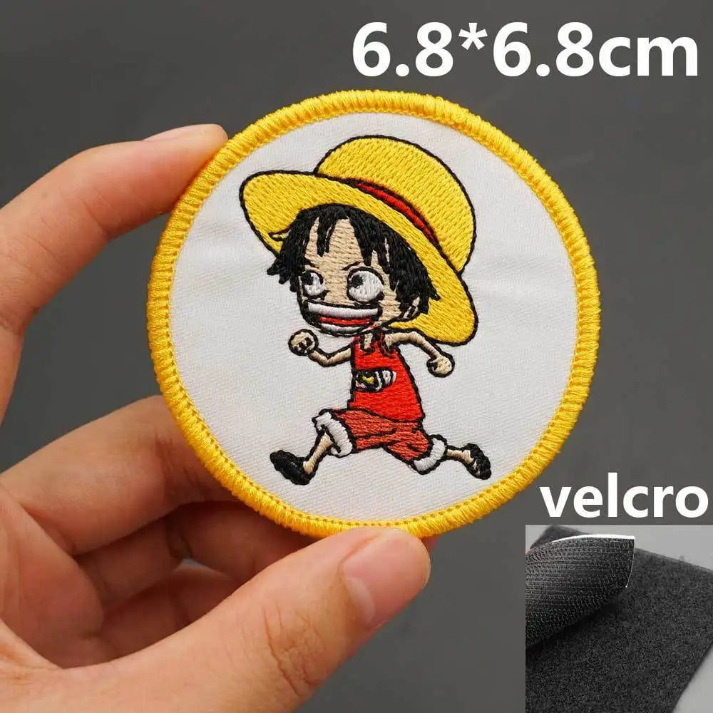 Toppa One Piece - Monkey D. Luffy taglia piccola (cerchio giallo)