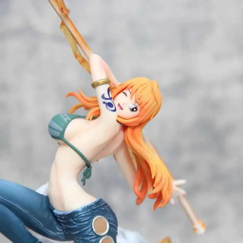 Figura coleccionable de One Piece - Nami 32 cm (Edición limitada con caja)